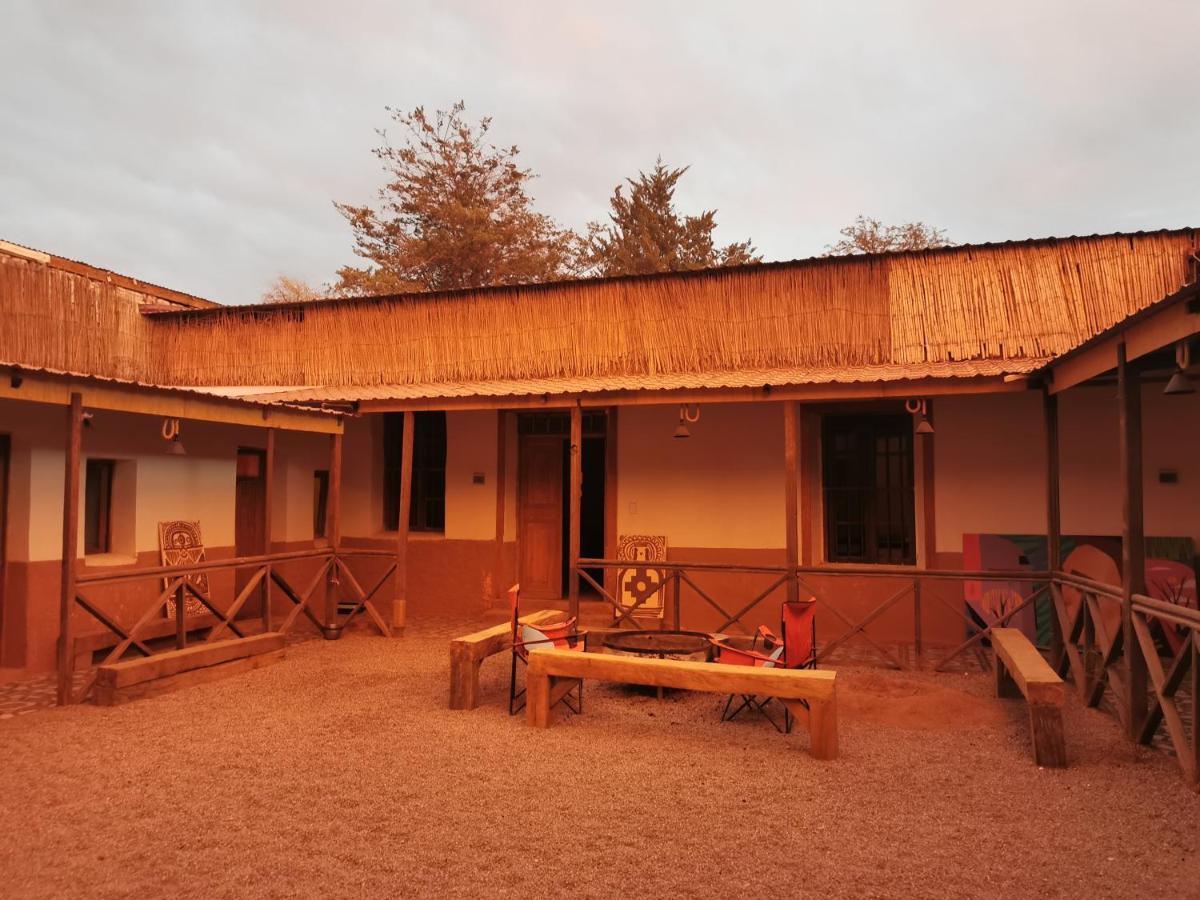 Vientos - La Yareta Guest House Сан Педро де Атакама Екстериор снимка